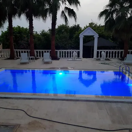 Couette-café Moonlight 2*